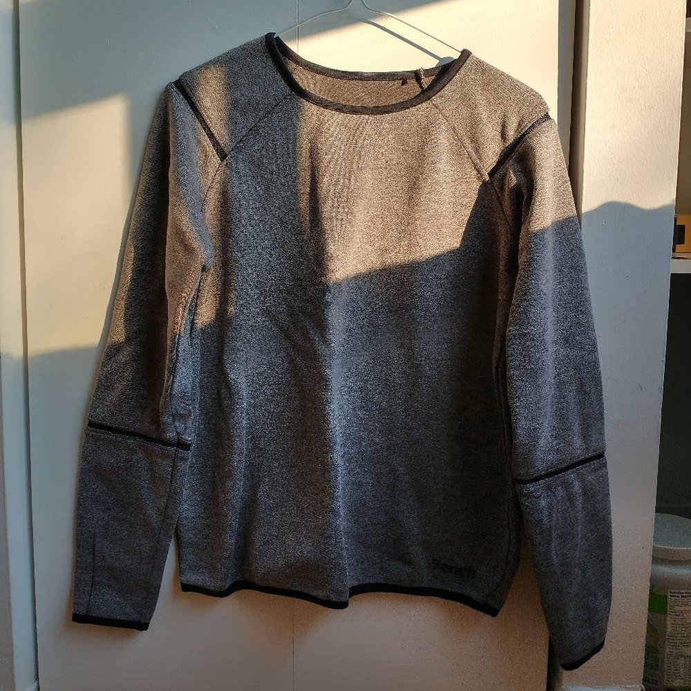 Bench sweater